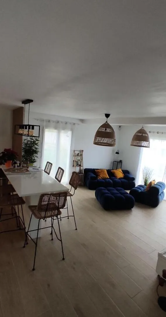 Residence 1139-La Seyne Sur Mer - Magnifique Maison Moderne Avec Piscine Dans Un Quartier Typiquement Provencale Mae-1431 Apartment La Seyne-sur-Mer