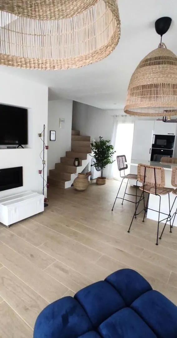 Apartment Residence 1139-La Seyne Sur Mer - Magnifique Maison Moderne Avec Piscine Dans Un Quartier Typiquement Provencale Mae-1431 France